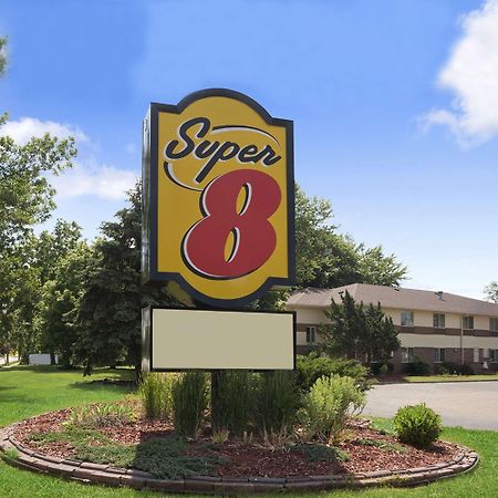 Super 8 By Wyndham Whitewater Wi Hotel Eksteriør billede