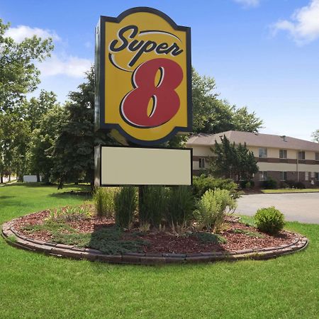 Super 8 By Wyndham Whitewater Wi Hotel Eksteriør billede