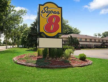 Super 8 By Wyndham Whitewater Wi Hotel Eksteriør billede